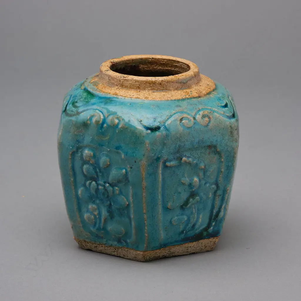 Chinese stoneware jar, Image 1++